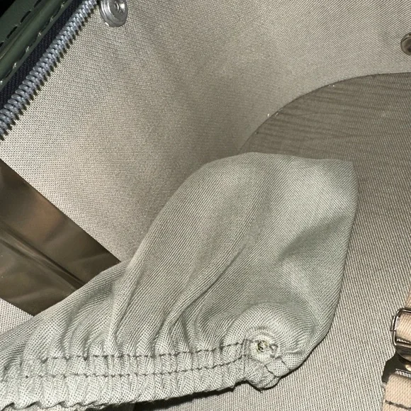 Vintage Grasshopper Suitcase Cream and Green Classic Soft Sided Stiff Frame MCM - Picture 13 of 16